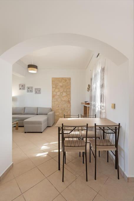 Spiros House Apartment สโวโรนาตา ภายนอก รูปภาพ